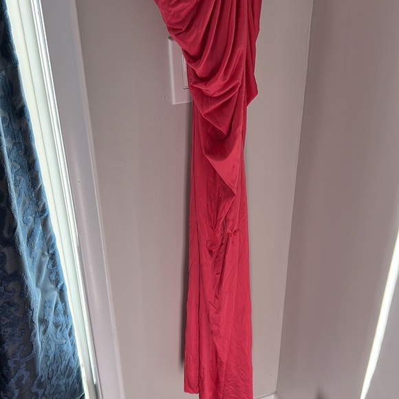 YAURA Tiara Dress pink maxi off shoulder - Picture 5 of 16